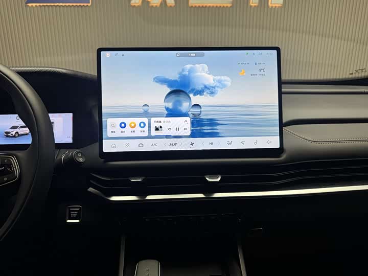 Geely Okavango L 2025 2025款 2.0T DCT尊享款