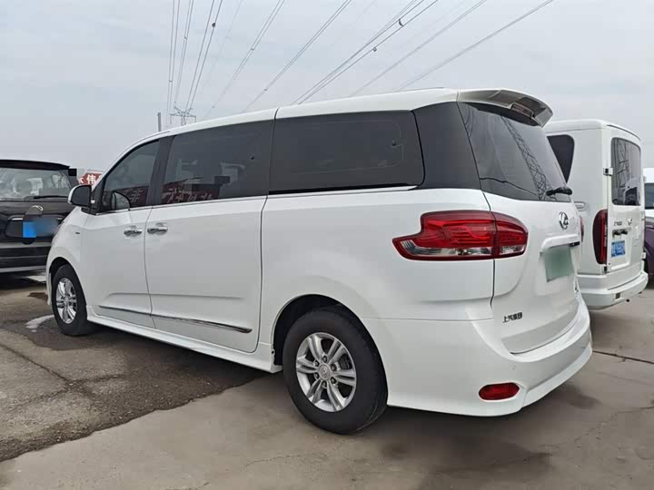 Maxus G10 2022 2022款 2.0T 自动精英版 汽油 7座