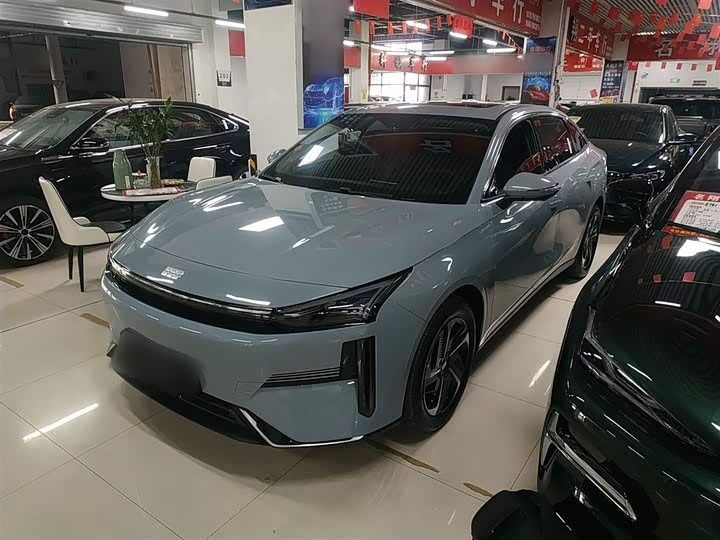 Geely Galaxy L6 2024 2024款 125km PLUS 龙腾版