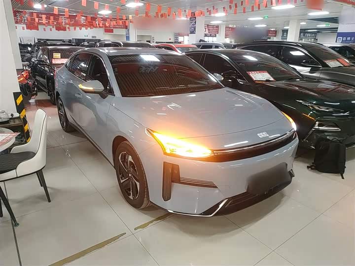 Geely Galaxy L6 2024 2024款 125km PLUS 龙腾版