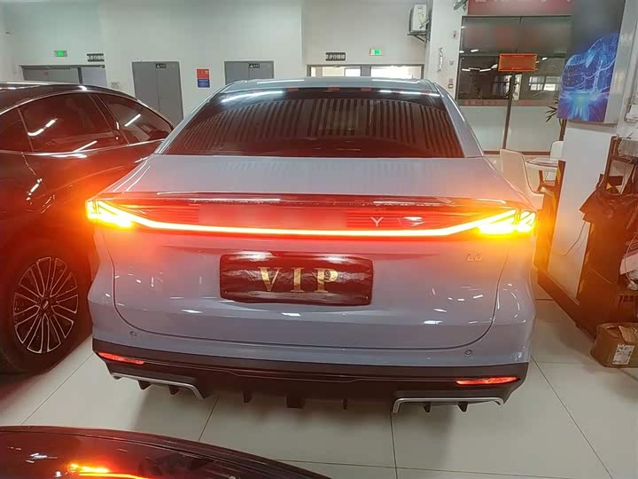 Geely Galaxy L6 2024 2024款 125km PLUS 龙腾版