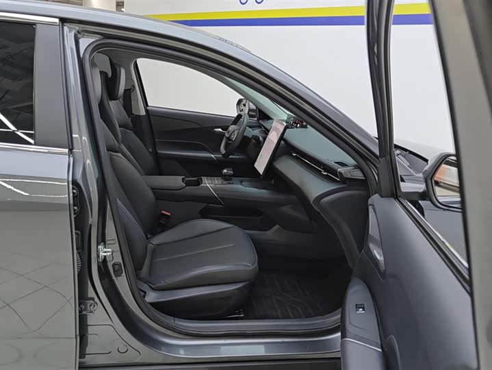 Changan Yida 2023 2023款 蓝鲸NE 1.5T GDI DCT畅享版