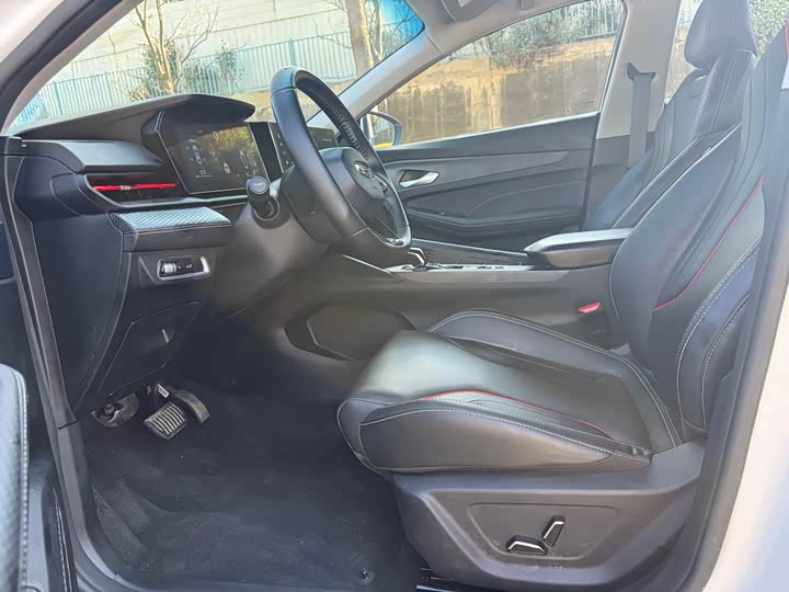 Geely Binrui 2024 2024款 缤瑞COOL 1.5T DCT冠军版