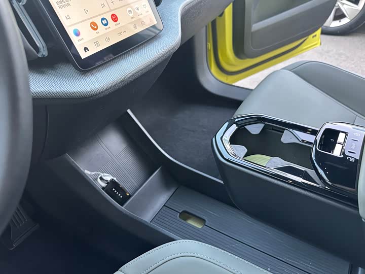 Volvo EX30 2025 2025款 后驱长续航版 Ultra