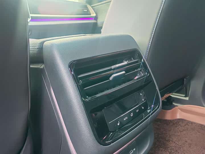 Volkswagen Teramont Pro 2025 2025款 途昂 Pro 450TSI 四驱登峰版