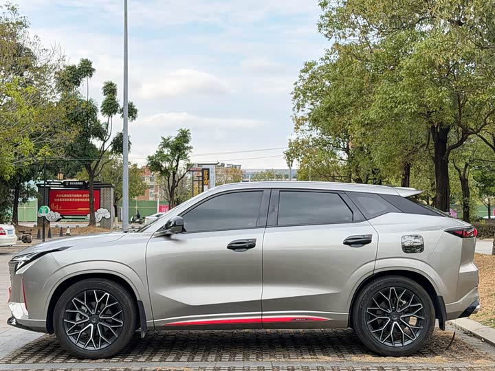 Changan Oshan Z6 2023 2023款 蓝鲸 1.5T DCT智领型