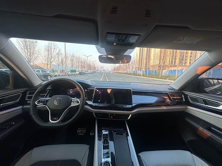 Volkswagen Teramont Pro 2025 2025款 380TSI 四驱出众版