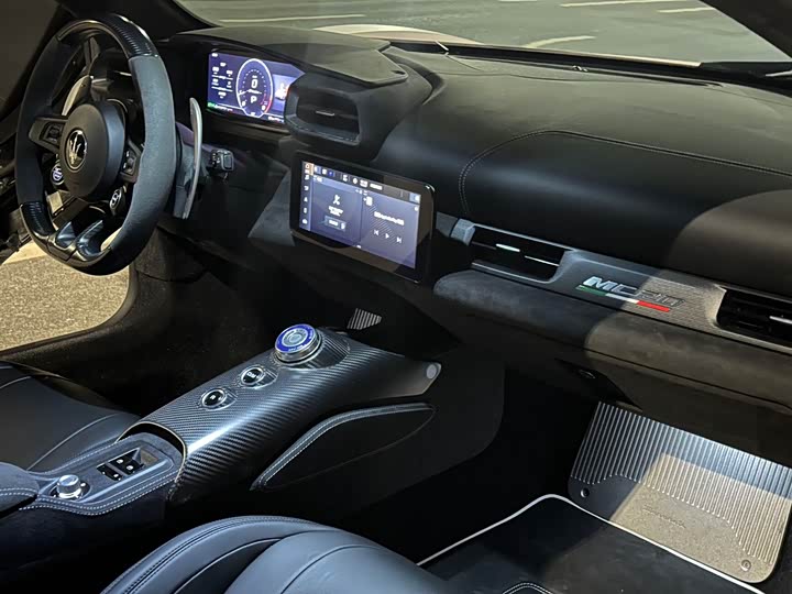 Maserati MC20 2023 2023款 3.0T 标准版