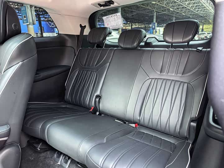 Roewe iMax 8 2022 2022款 400TGI 旗舰版