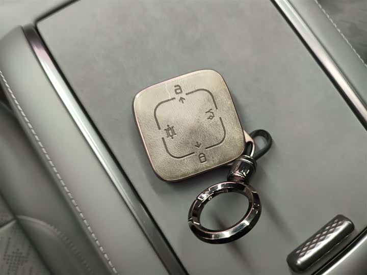 Zeekr 7X 2025 2025款 100kWh 长续航后驱智驾版