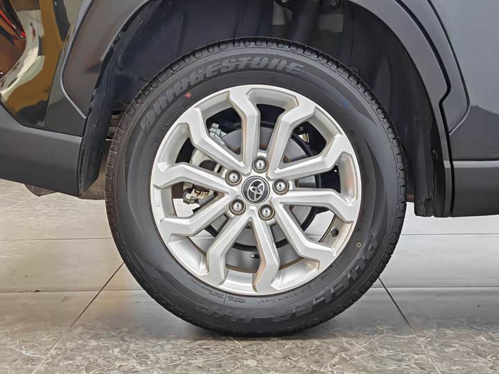 Toyota Frontlander 2024 2024款 2.0L CVT精英版