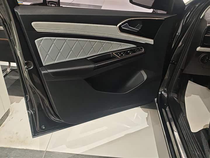 Jetta VS7 2023 2023款 280TSI 自动高光悦享版