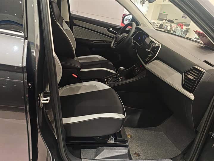 Jetta VS7 2023 2023款 280TSI 自动高光悦享版