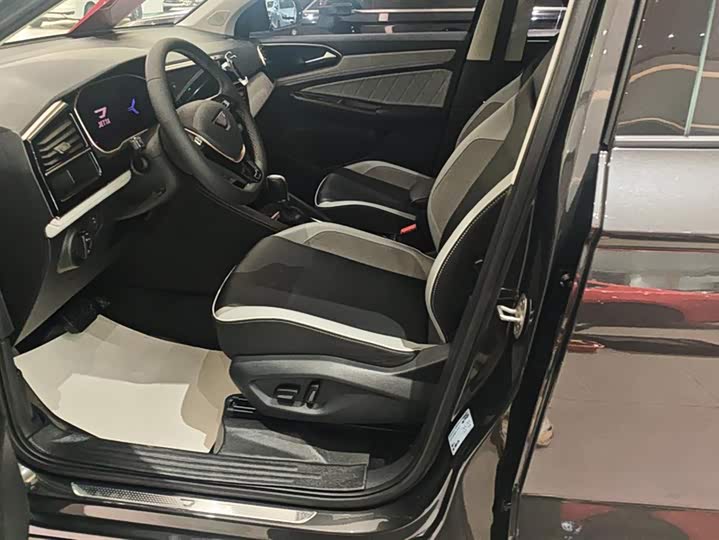 Jetta VS7 2023 2023款 280TSI 自动高光悦享版