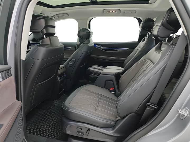 Ford Edge 2025 2025款 锐界L 2.0T EcoBoost E混动四驱七座至尊型