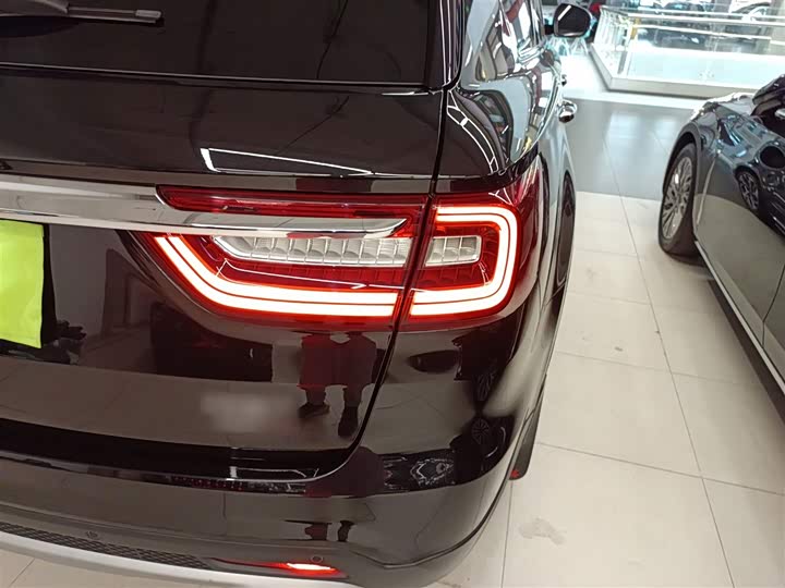 Hongqi HS7 2022 2022款 2.0T DCT两驱智联旗畅版 五座