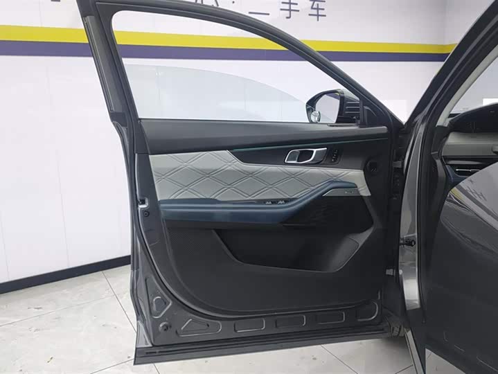 Changan UNI-K Hybrid 2023 2023款 智电iDD 1.5T 135km智领型