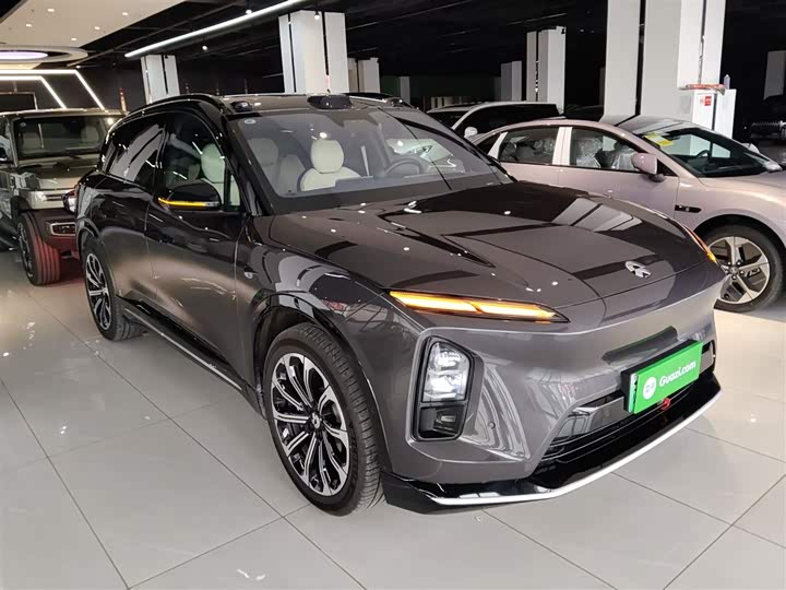 2025 Nio ES6