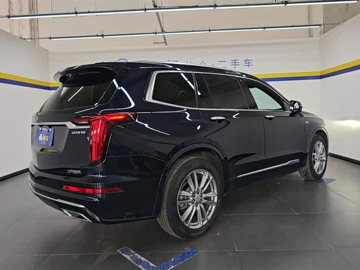 Cadillac XT6 2022 2022款 2.0T 六座两驱豪华型