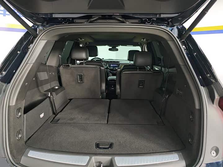 Cadillac XT6 2022 2022款 2.0T 六座两驱豪华型