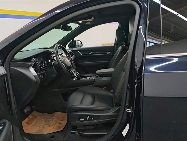 Cadillac XT6 2022 2022款 2.0T 六座两驱豪华型