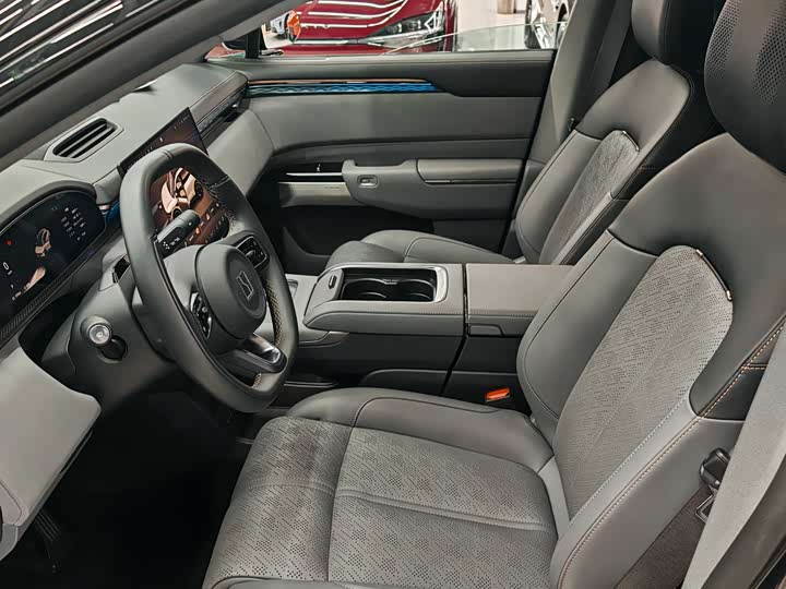 Zeekr 7X 2025 2025款 100kWh 长续航后驱智驾版