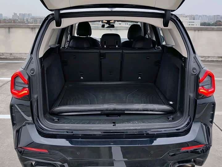 BMW X3 2023 2023款 改款 xDrive30i 领先型 M曜夜套装