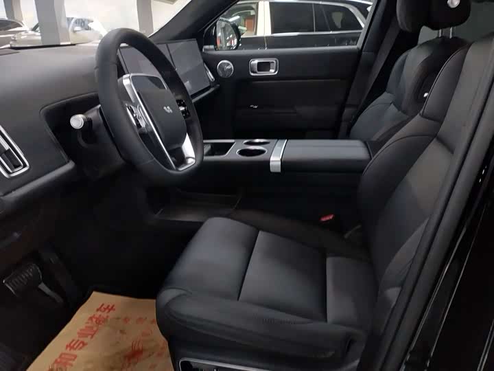 LiXiang L7 2025 2025款 Ultra 智能焕新版