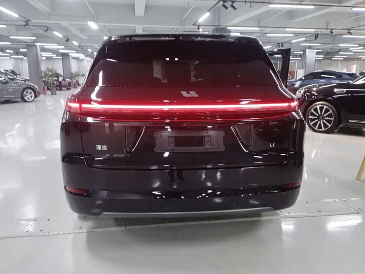 LiXiang L7 2025 2025款 Ultra 智能焕新版