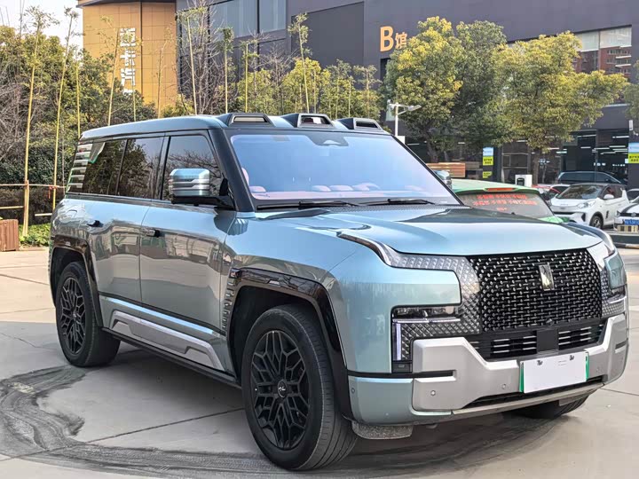 BYD Yangwang U8 2023 2023款 豪华版