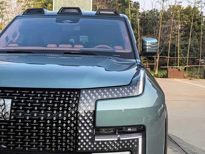 BYD Yangwang U8 2023 2023款 豪华版