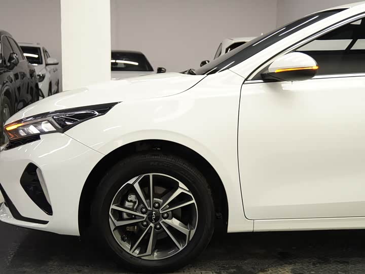 Kia K3 2023 2023款 1.5L CVT豪华版