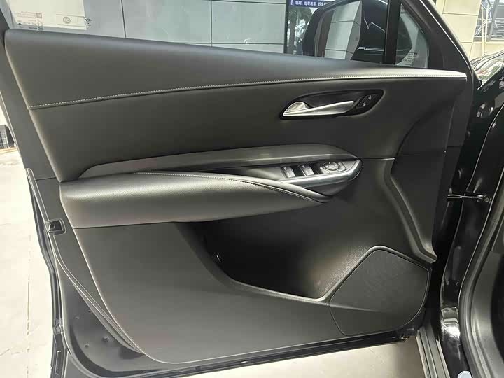 Cadillac XT4 2024 2024款 28T 两驱豪华型