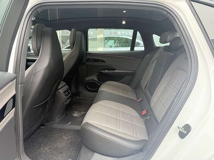 Hongqi EH7 2024 2024款 640 Pro+ 四驱荣耀版