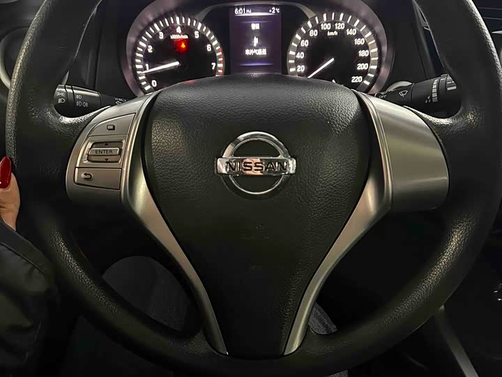 Nissan Terra 2020 2020款 2.5L XL Upper 4WD 自动四驱豪华版