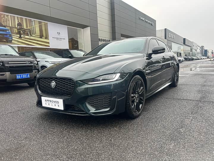 2025 Jaguar XE L
