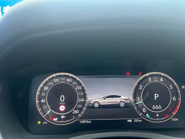 Jaguar XE L 2025 2025款 2.0T 250PS R-DYNAMIC 90周年典藏版