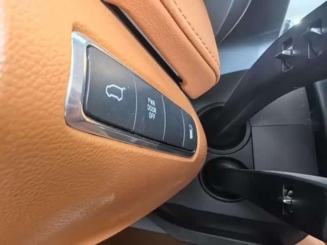 Hongqi HQ9 Hybrid 2024 2024款 2.0T 四驱商务版