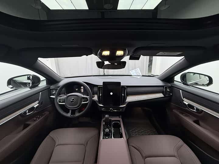 Volvo S90 2026 2026款 B5 智逸豪华版