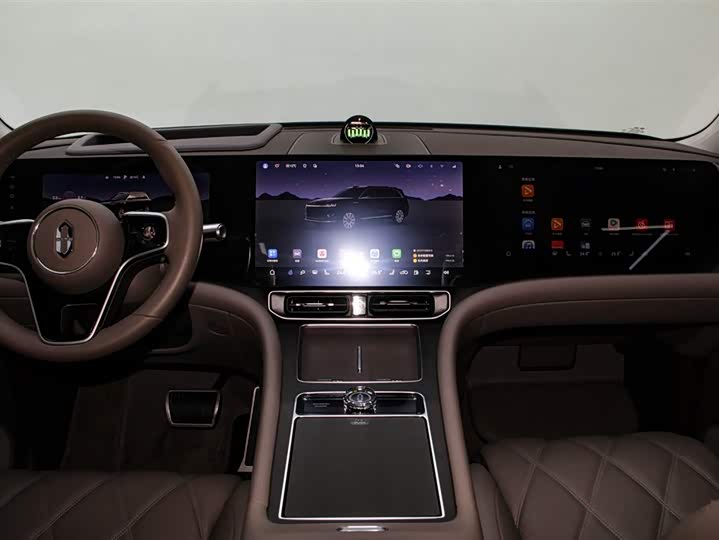 Aito M9 2025 2025款 增程 Ultra版 52kWh 6座版