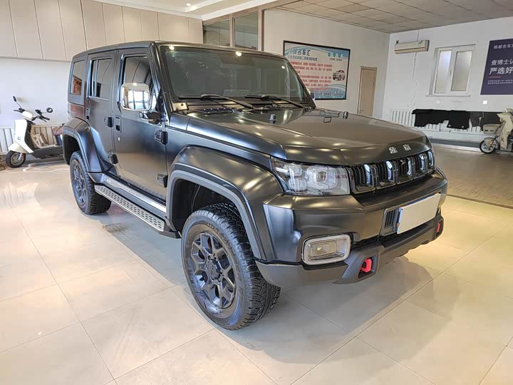 BAIC Beijing BJ40 2024 2024款 2.0D 刀锋英雄荣耀版
