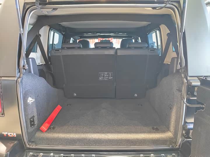 BAIC Beijing BJ40 2024 2024款 2.0D 刀锋英雄荣耀版