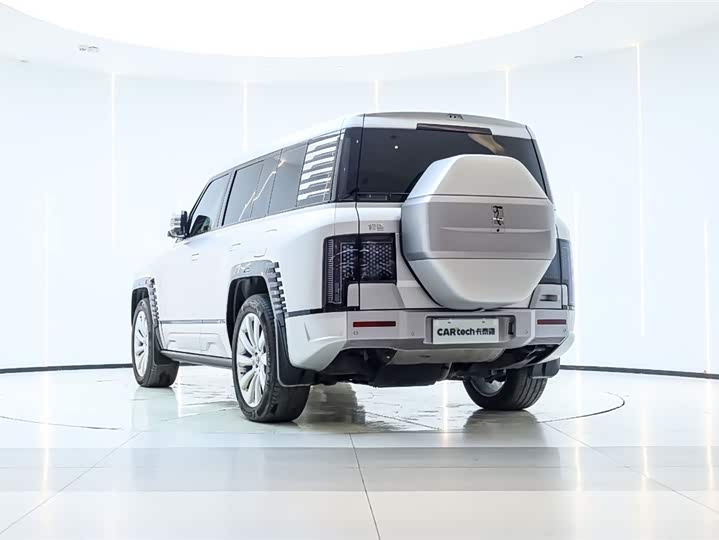 BYD Yangwang U8 2023 2023款 豪华版