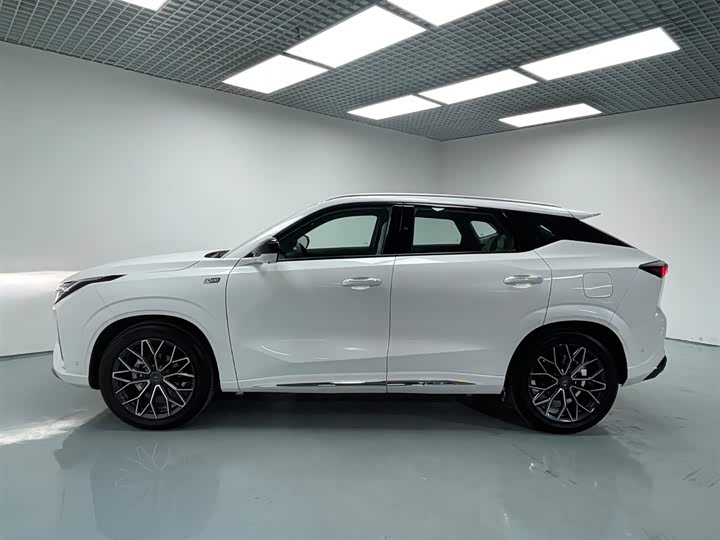 Changan Oshan Z6 Hybrid 2023 2023款 智电iDD 150KM旗舰PLUS智慧泊车版