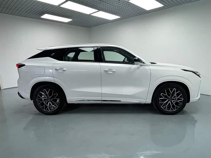 Changan Oshan Z6 Hybrid 2023 2023款 智电iDD 150KM旗舰PLUS智慧泊车版