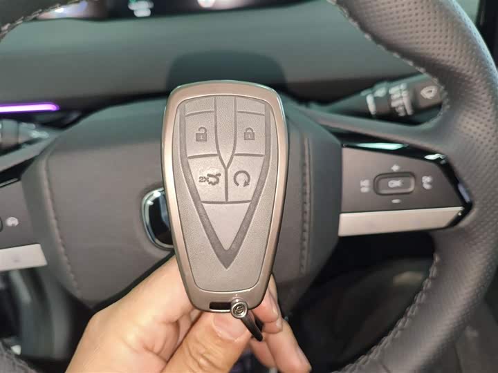 Changan UNI-V Hybrid 2024 2024款 蓝鲸智电iDD 136km 智酷型