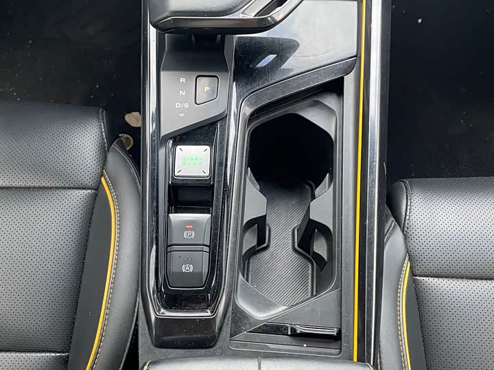 MG Motor 5 Scorpio 2022 2022款 1.5T Trophy运动旗舰版