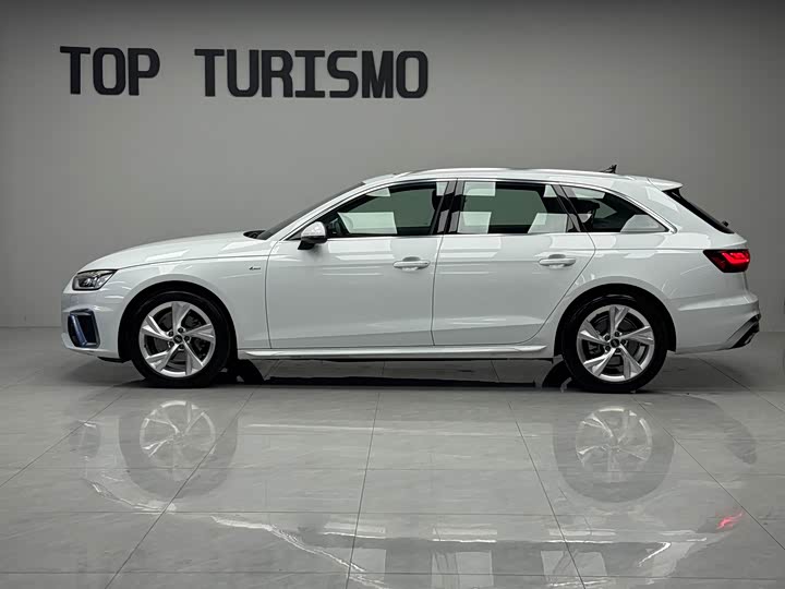 Audi A4 2021 2021款 Avant 先锋派 40 TFSI 时尚动感型