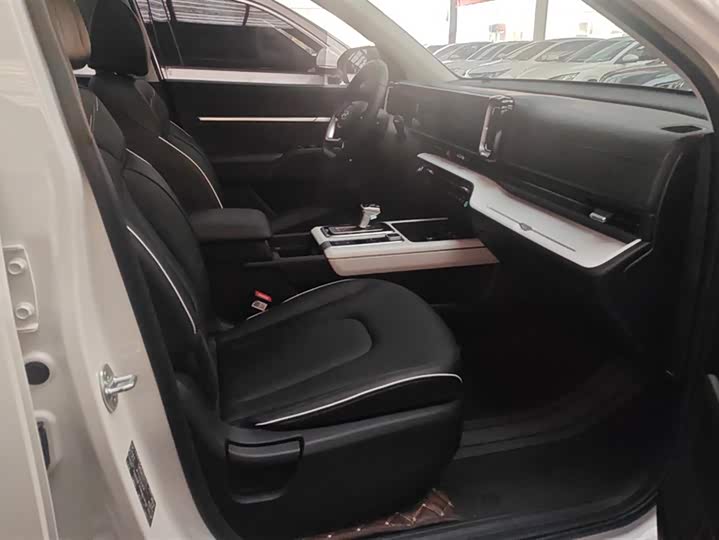 Hyundai ix35 (Mufasa) 2023 2023款 沐飒 2.0L 尊贵版LUX