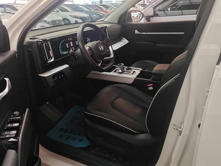 Hyundai ix35 (Mufasa) 2023 2023款 沐飒 2.0L 尊贵版LUX